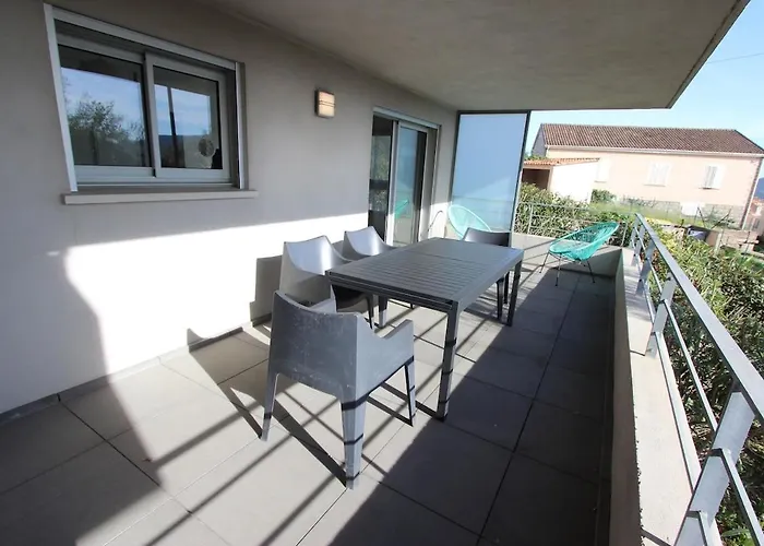 Apartment T2 Centre-ville De Porto-vecchio *