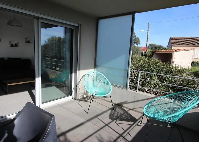 T2 Centre-ville De Porto-vecchio *